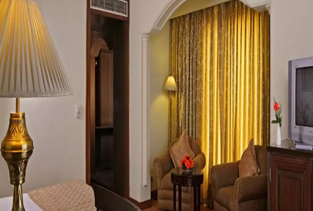 hotel utkarsh vilas agra_shabavizparvaz_04.jpg